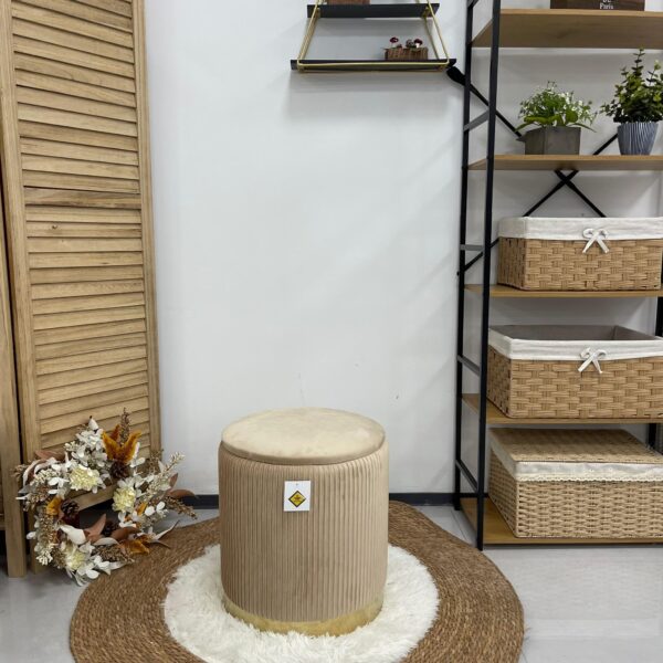Set 2 Pouf beige con dorato - immagine 4