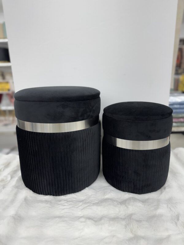 Set 2 Pouf  nero con fascia Argento