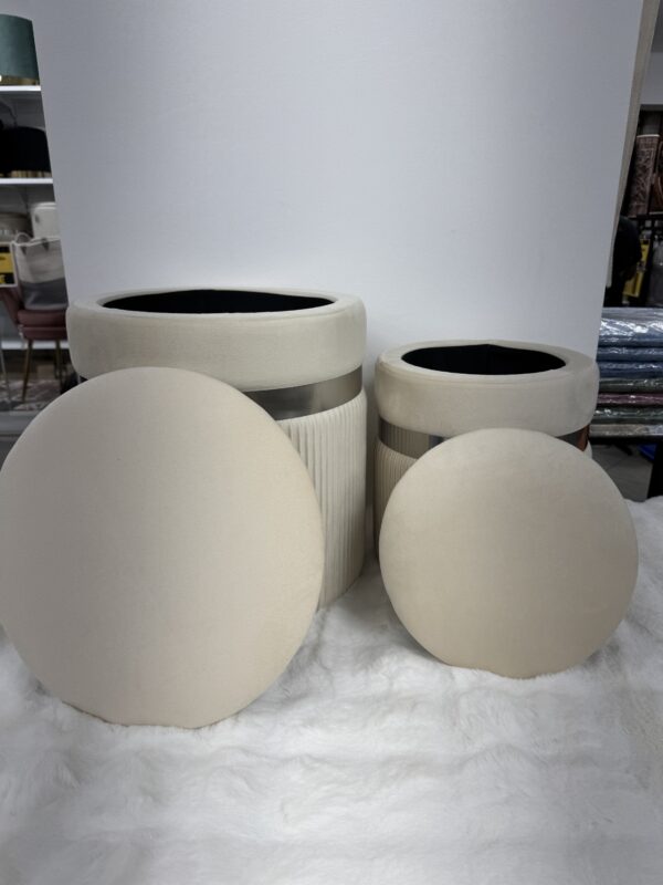 Set 2 Pouf  beige con fascia Argento