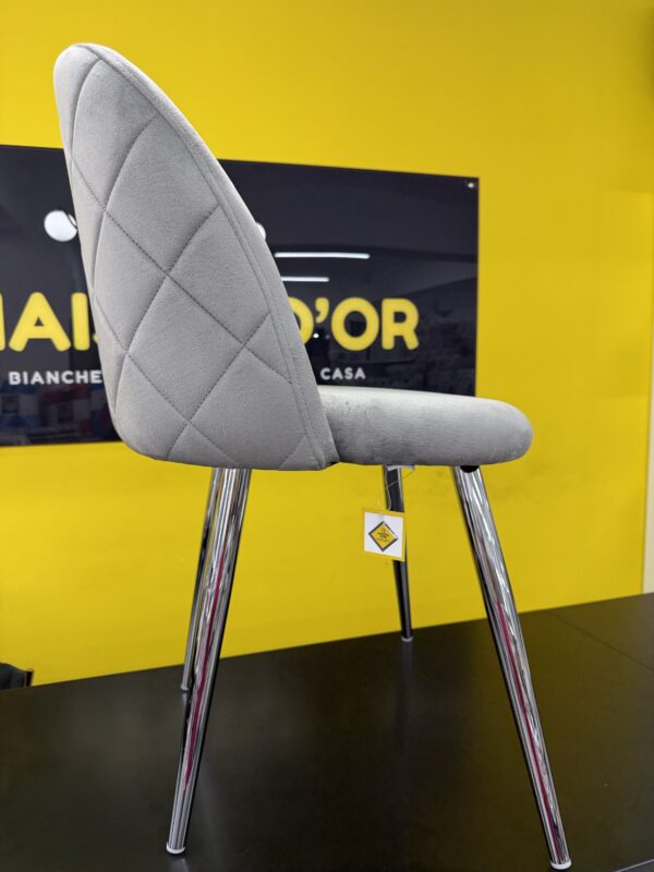 Sedia Antalya in velluto grigia con gambe metallo argento - immagine 4