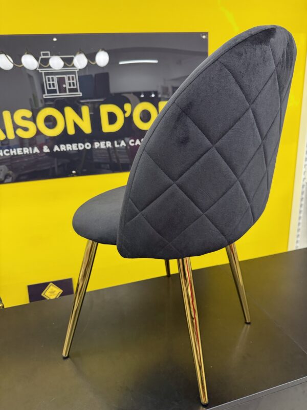 Sedia Antalya in velluto nera con gambe metallo oro - immagine 3